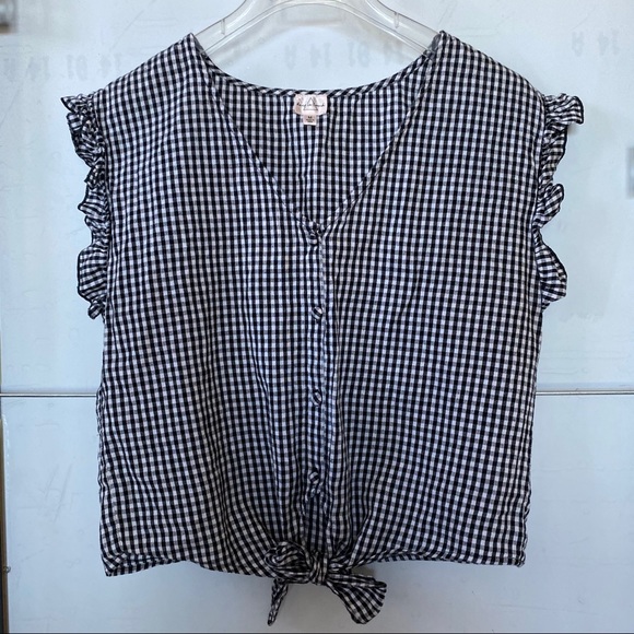 Gingham tie-bottom shirt - Picture 3 of 3